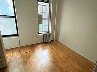308 E 71st St #3D, New York, NY 10021