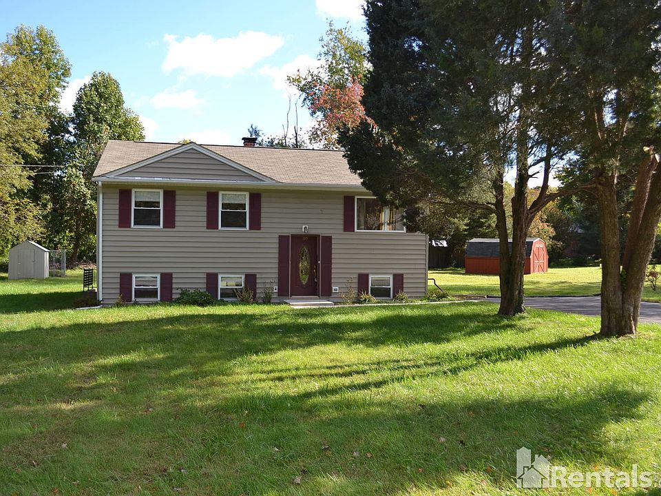 1st image of 199 Holly Oak Ln