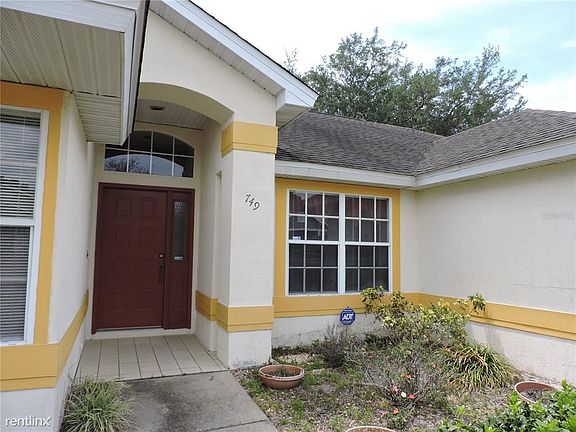 4th image of 749 Hunt Dr
