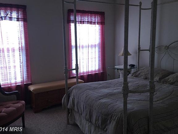 5th image of 28 Sumter Dr