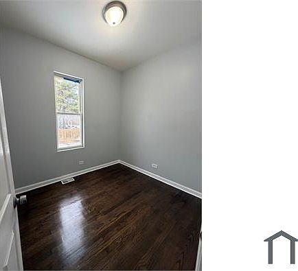 3rd image of 5622 S Marshfield Ave