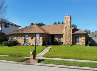 810 Ramblewood Dr, Lewisville, TX 75067
