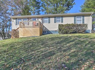 296 Blackburn Cir, Bristol, TN 37620
