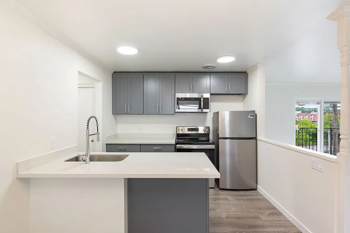 Building Photo - Barrett Apartments