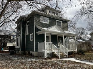 304 S Dixon Ave, Dixon, IL 61021