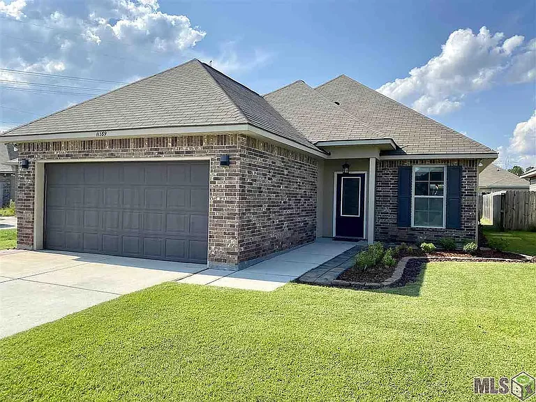 11389 Ashwood Ct — Photo 3