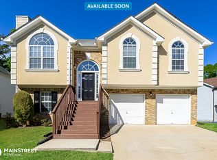 6242 E Fayetteville Dr, Riverdale, GA