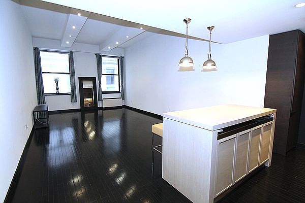 1st image of 20 Pine St APT 710