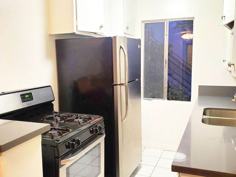 1st image of 2320 Glendale Blvd #1024