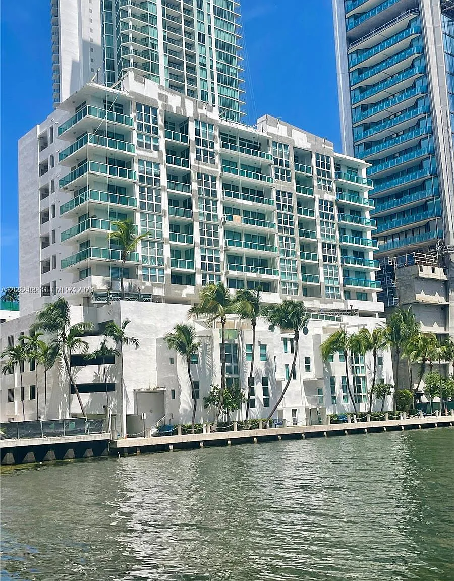 Moon Bay Of Miami Condo — Photo 2