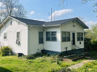 108 County Road 904, Etowah, TN 37331