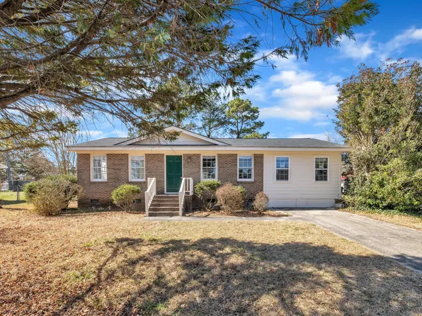 98 S Denise Ave, Coats, NC 27521