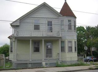 88 Terrace Ave, Providence, RI 02909