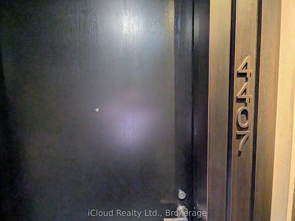 501 Yonge St #4407