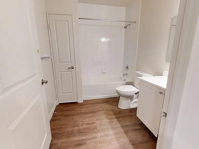 835 Chelton Rd — Photo 33