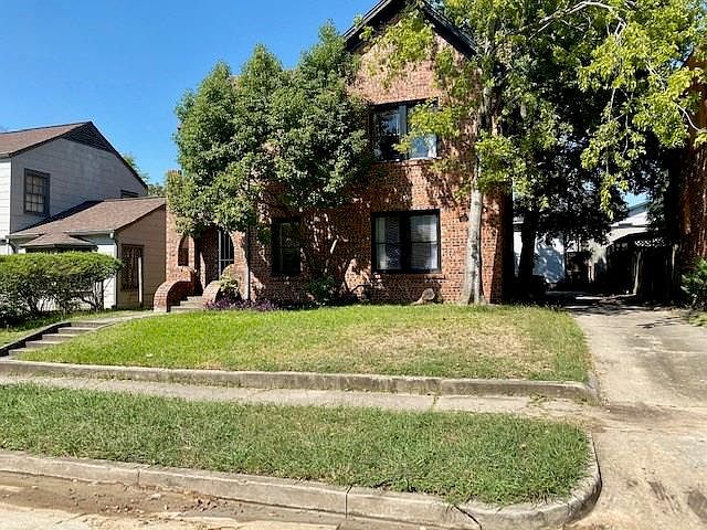 1st image of 1972 W Lamar St #1
