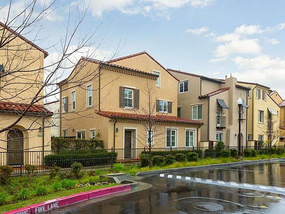 2nd image of 527 Palo Verde Cmns