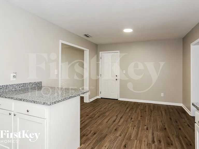 2853 Oakcove Ln — Photo 7