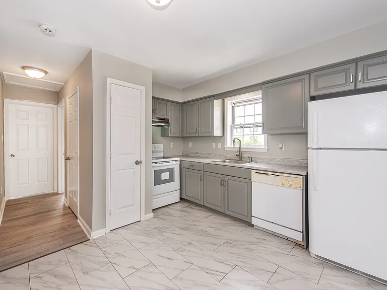 294 Paxton St #2 — Photo 3