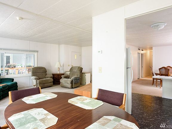 4th image of 18425 NE 95th St Unit 187