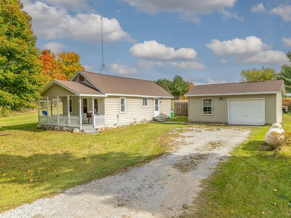 11196 210th Ave, Reed City, MI 49677