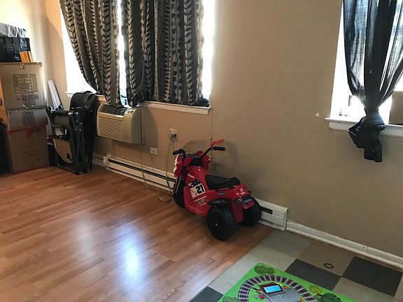 4th image of 5920 N Kenmore Ave APT 509
