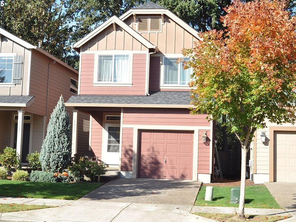 1st image of 4533 SE Satinwood St