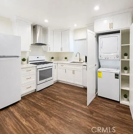 2 bed, 550 sqft, $2,800 — Photo 3