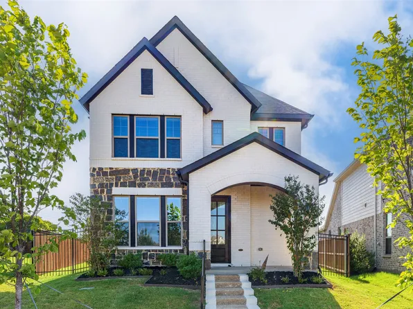 905 Carnation Dr, Crowley, TX 76036