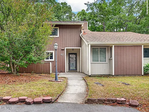 97 Quarterdeck Townes Photo 1