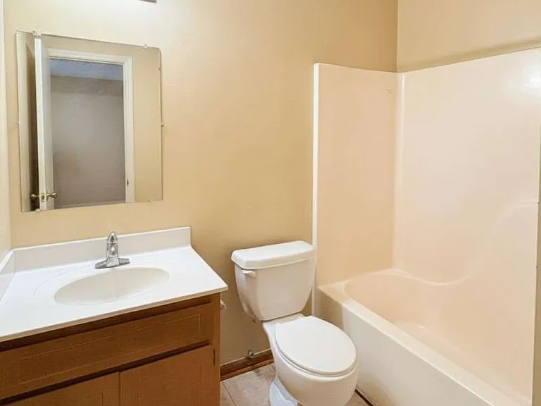 603 Plantation Village Dr — Photo 23