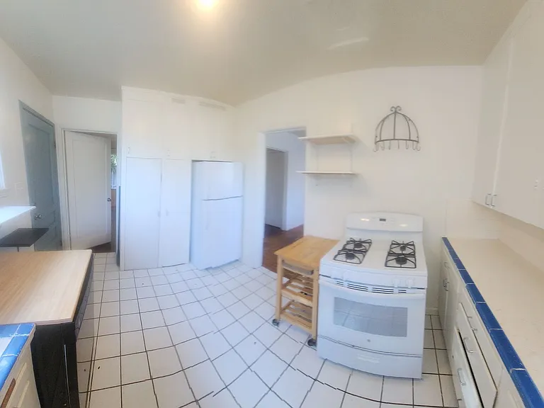 1690 Phillips Ln — Photo 39