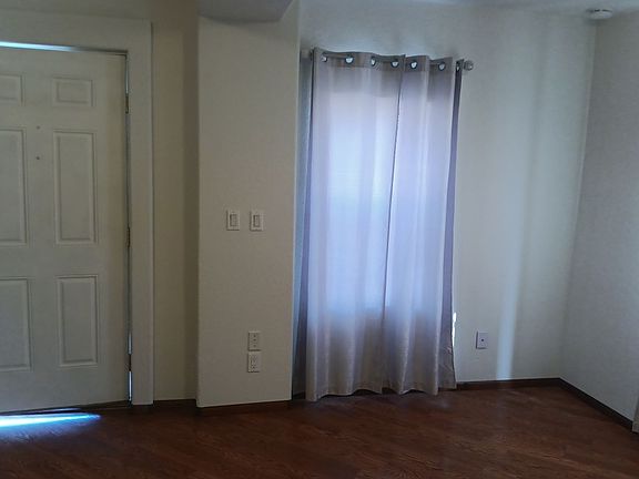 5th image of 305 Wilshire Dr SW