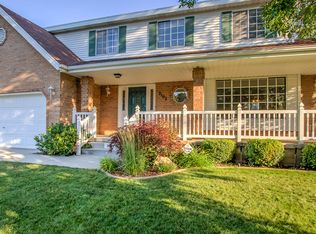 2102 E Glacier View Dr, Sandy, UT 84092