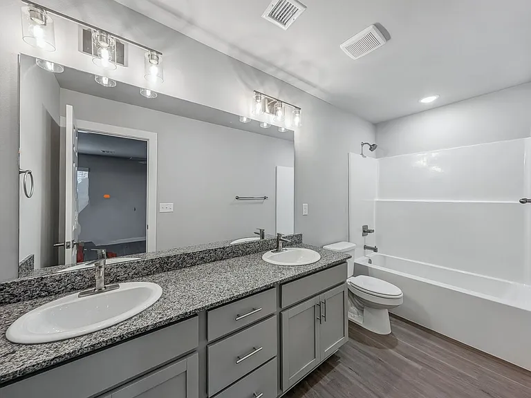 6501 NW Kathleen St — Photo 8