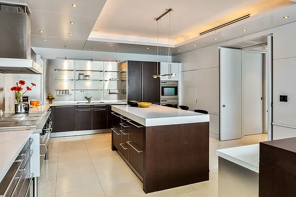 Rented by Compass | media 35