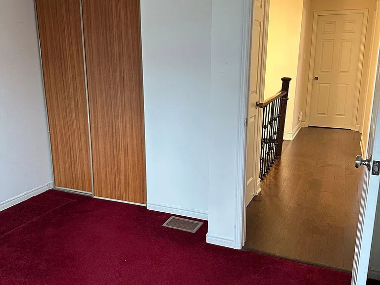 210 Ecclestone Dr #MAIN — Photo 10