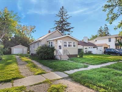908 2nd St SW, Willmar, MN, 56201