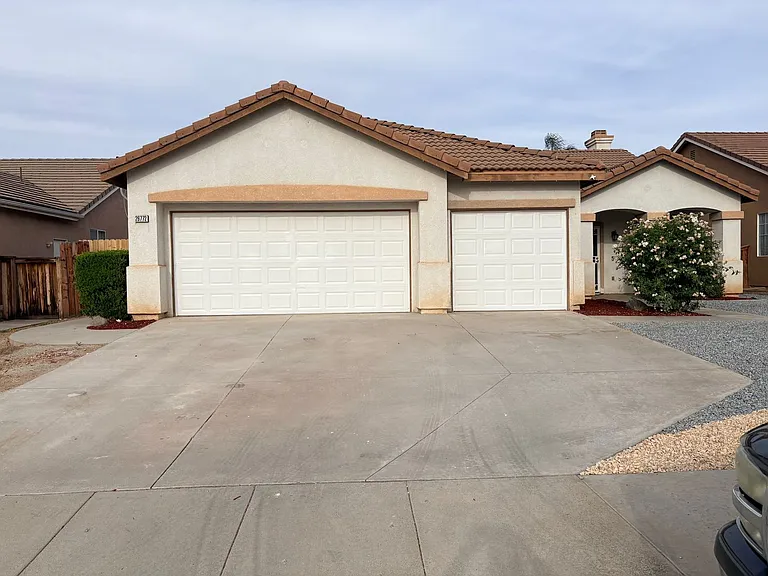 26772 Maris Ct — Photo 2