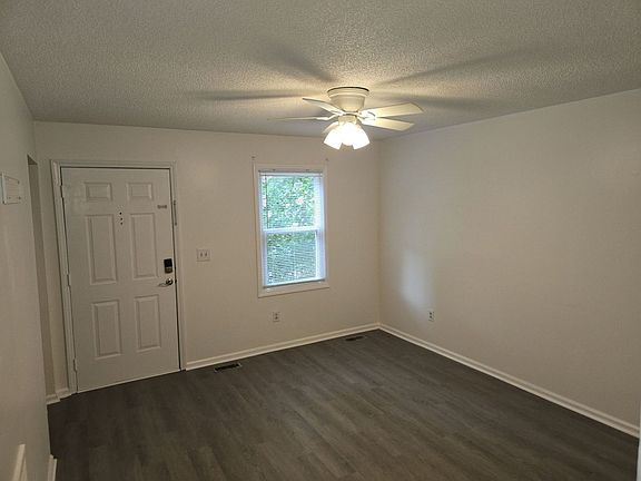 2nd image of 409 1st St