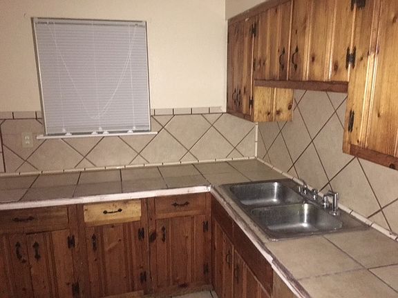 2nd image of 1593 Leigh Dr