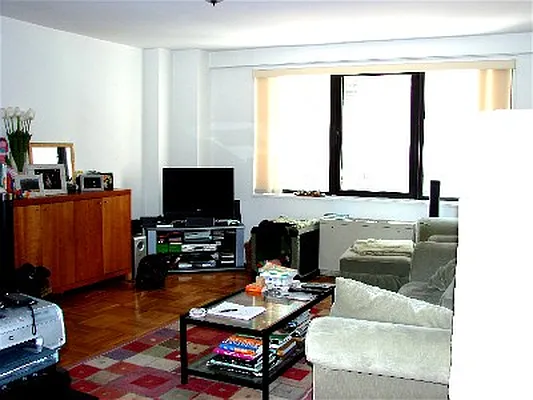 Rented by Levan Real Estate | media 11