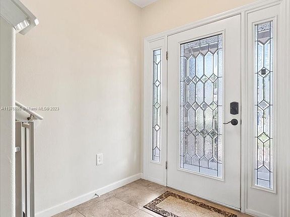 4th image of 665 SE Easton Forest Cir