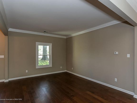 5th image of 5675 Cedar Lake Dr N