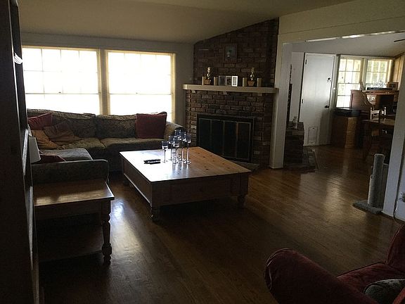 4th image of 14000 Leadwell St