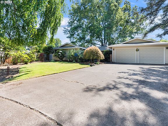 4th image of 1706 NW 66th Cir