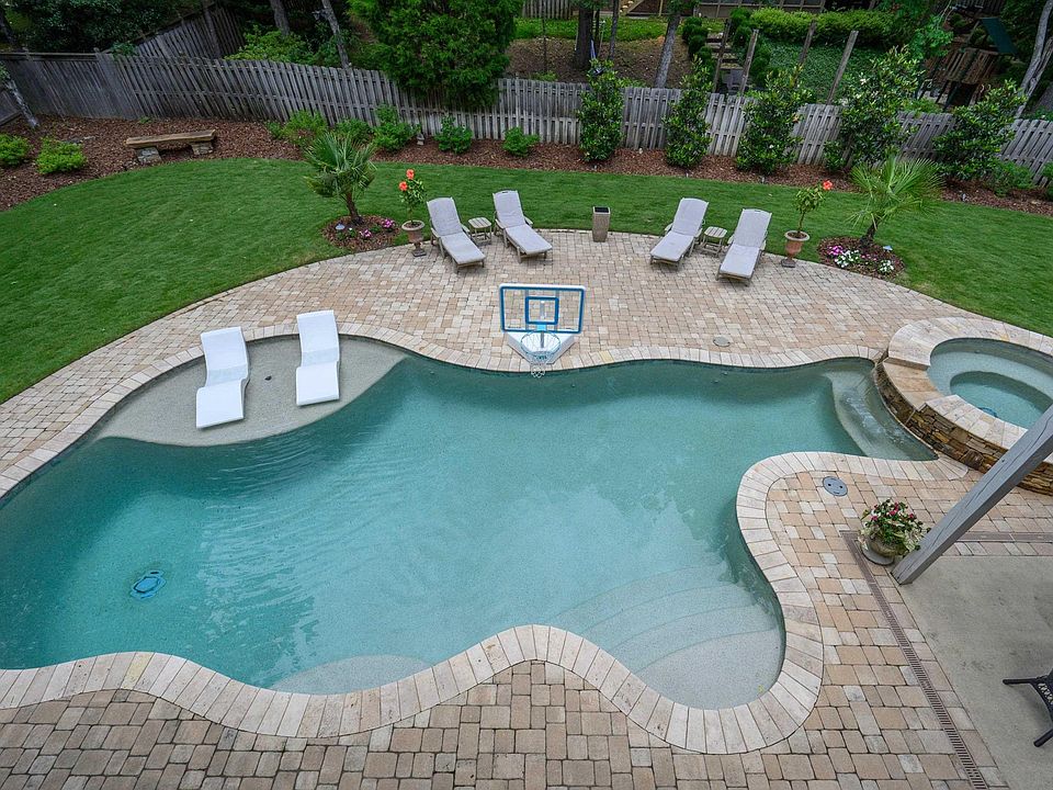 1st image of 8237 Castlehill Rd