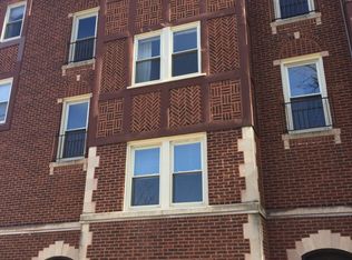 2615 W Wellington Ave APT 2G, Chicago, IL 60618