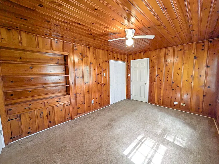 270 N Ann St — Photo 12