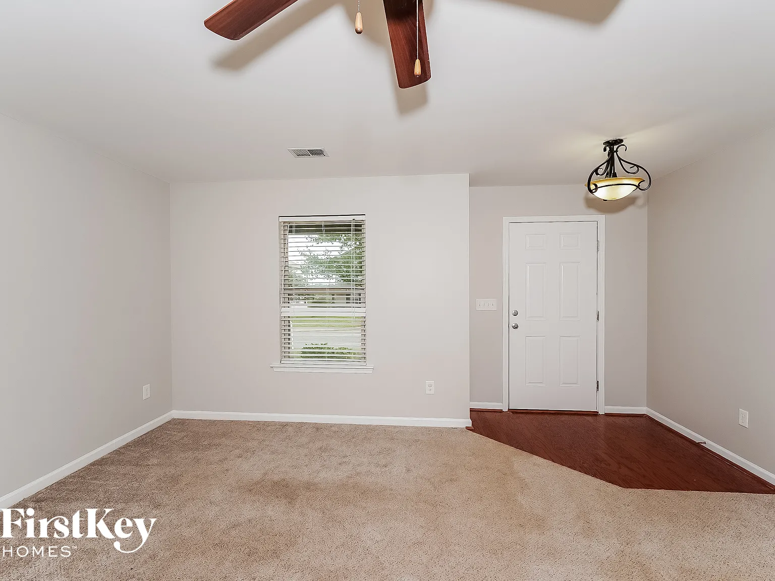 4 bed, 3.0 bath, 2079 sqft, $1,625 — Photo 2